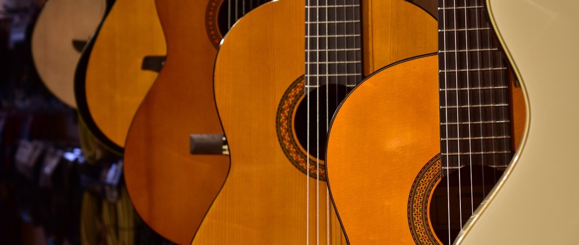guitars-4045306_1280