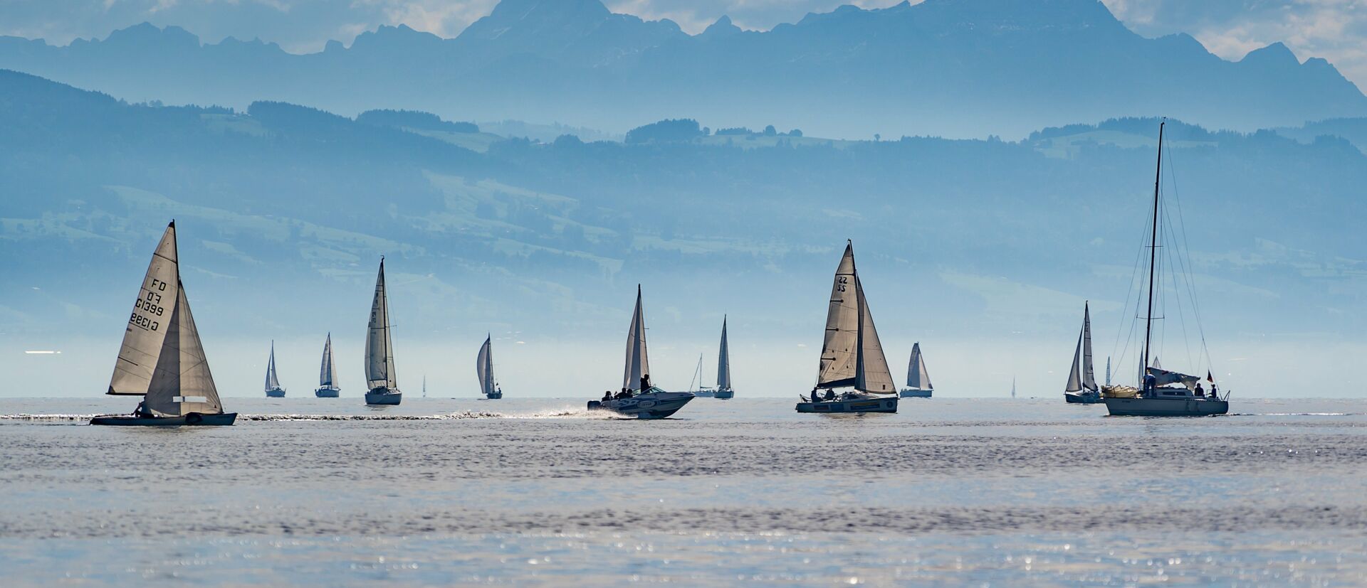 2780243-sailboats-3729599