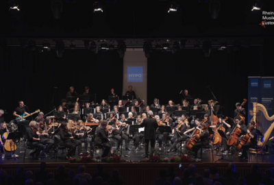 Klangvolle Begegnung - Sinfonietta begeistert beim Hypo-Kundenkonzert im Reichshofsaal