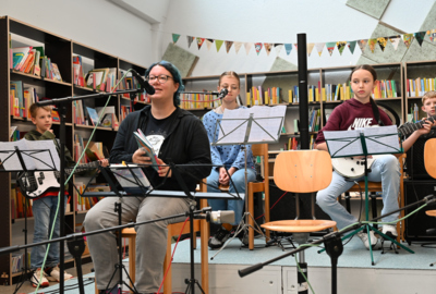 „Bücher Beats: Wenn Bücher auf Musik treffen"